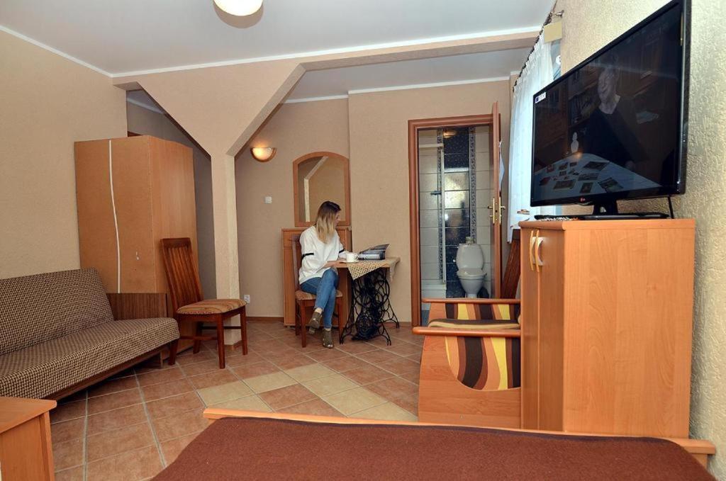 Willalux Мельно Экстерьер фото